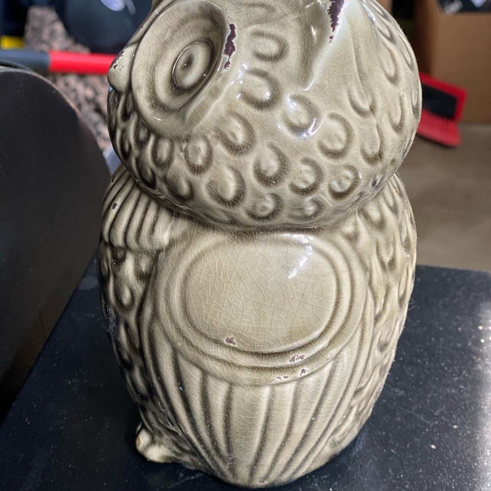 Porcelain Owl - Picture 2 of 8